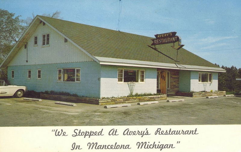 Averys Restaurant - Vintage Postcard (newer photo)